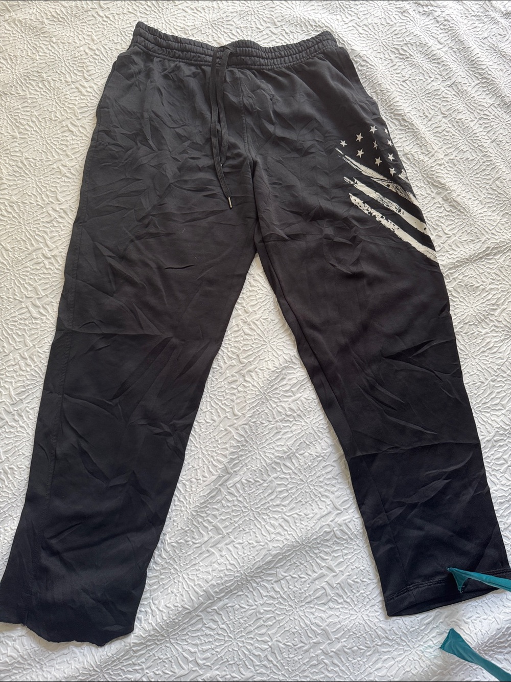 Gildan Black Joggers with Distressed Flag Accent